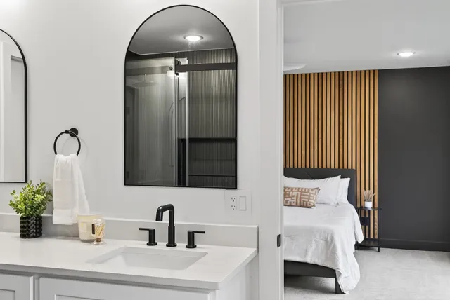 $1,250,000 | 11526 54th Street Southeast, Clear Lake, MN 55319