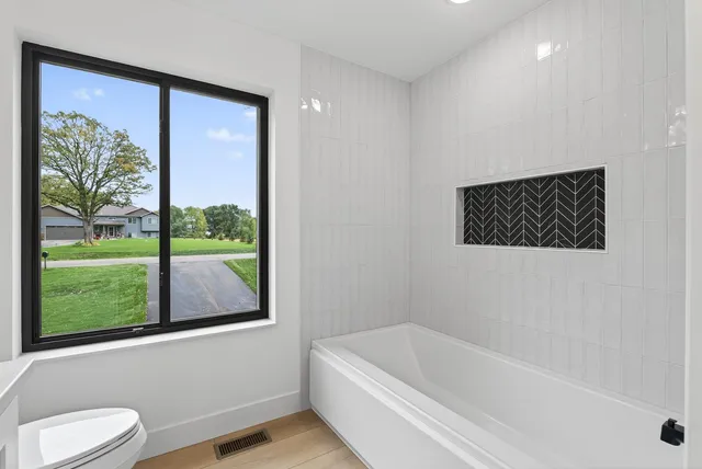 $1,250,000 | 11526 54th Street Southeast, Clear Lake, MN 55319