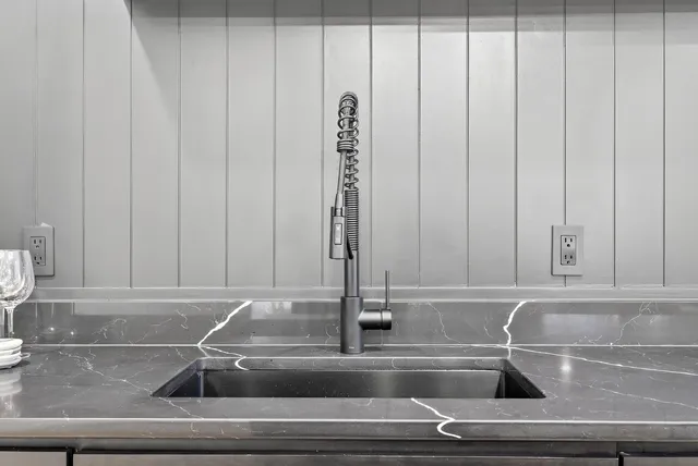 $1,250,000 | 11526 54th Street Southeast, Clear Lake, MN 55319