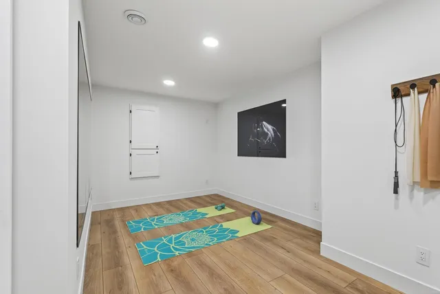 $1,250,000 | 11526 54th Street Southeast, Clear Lake, MN 55319