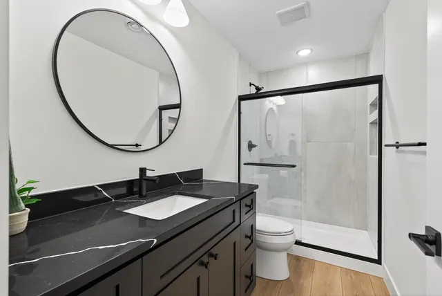 $1,250,000 | 11526 54th Street Southeast, Clear Lake, MN 55319