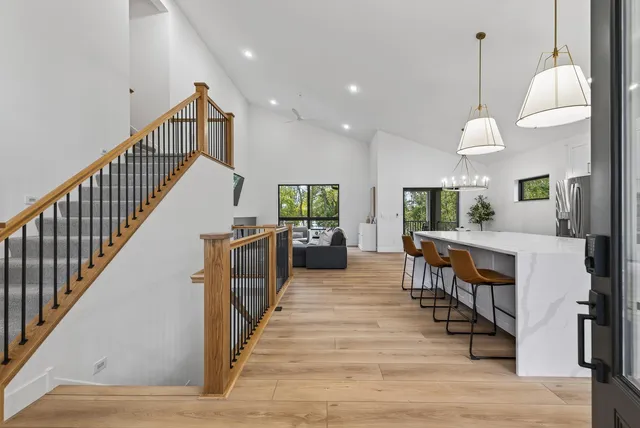 $1,250,000 | 11526 54th Street Southeast, Clear Lake, MN 55319