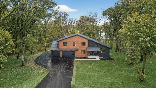 $1,250,000 | 11526 54th Street Southeast, Clear Lake, MN 55319