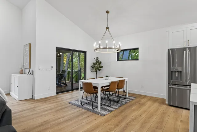 $1,250,000 | 11526 54th Street Southeast, Clear Lake, MN 55319