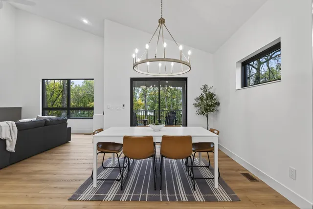 $1,250,000 | 11526 54th Street Southeast, Clear Lake, MN 55319