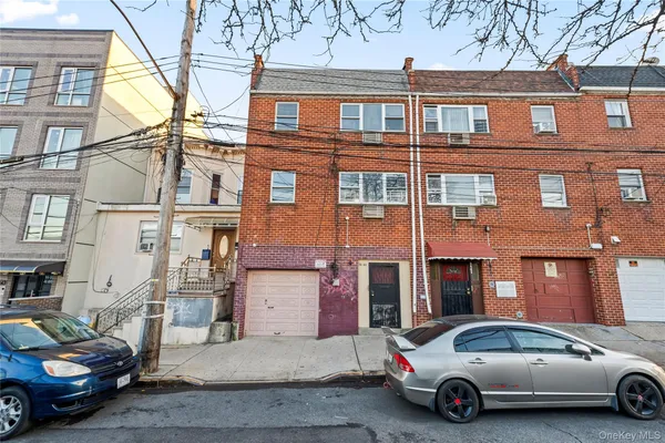 a car parked in front of a building