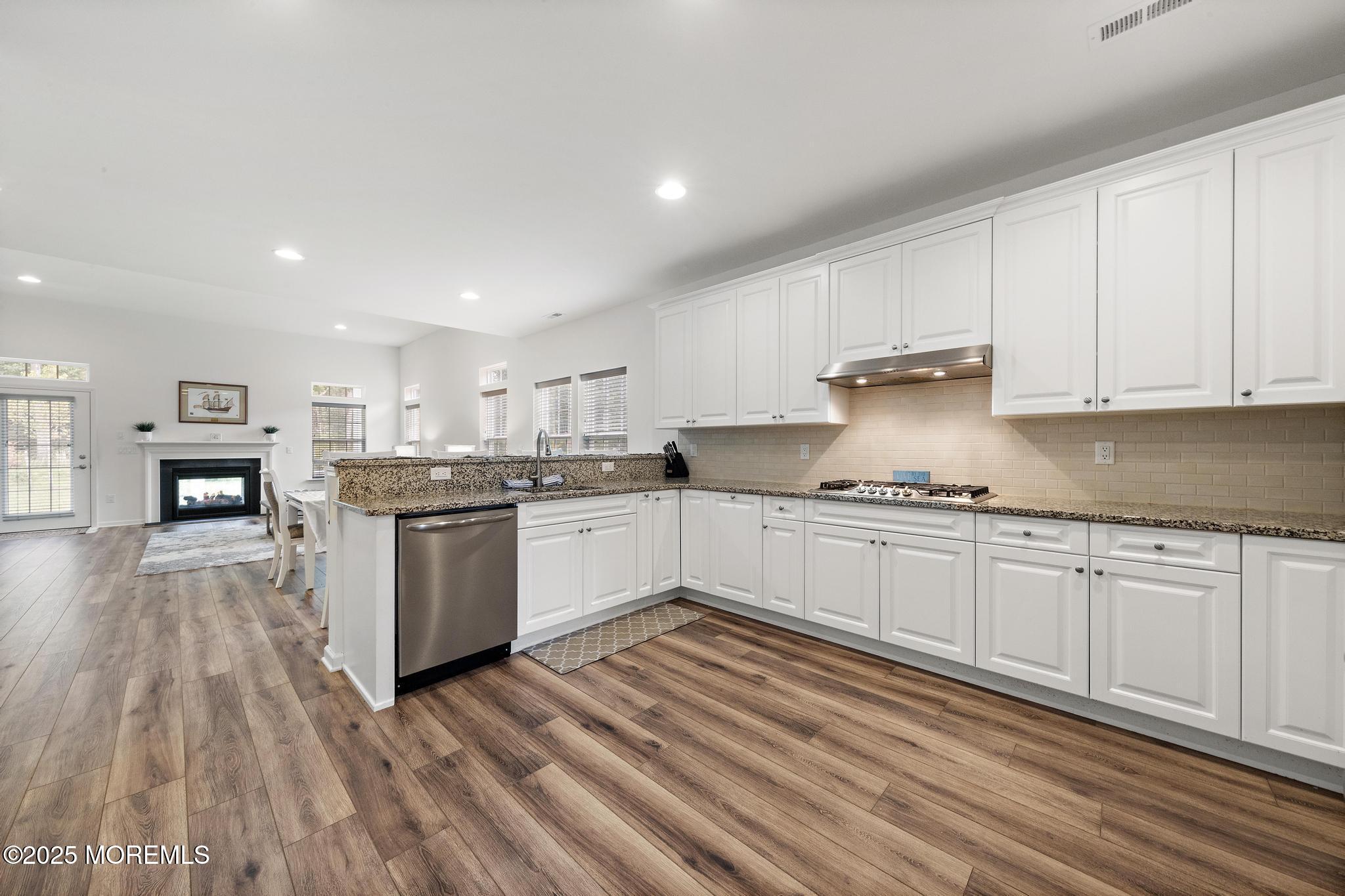 21 Aurora Circle Barnegat, NJ 08005 - Photo 29 of 79 21 Aurora Circle (24)