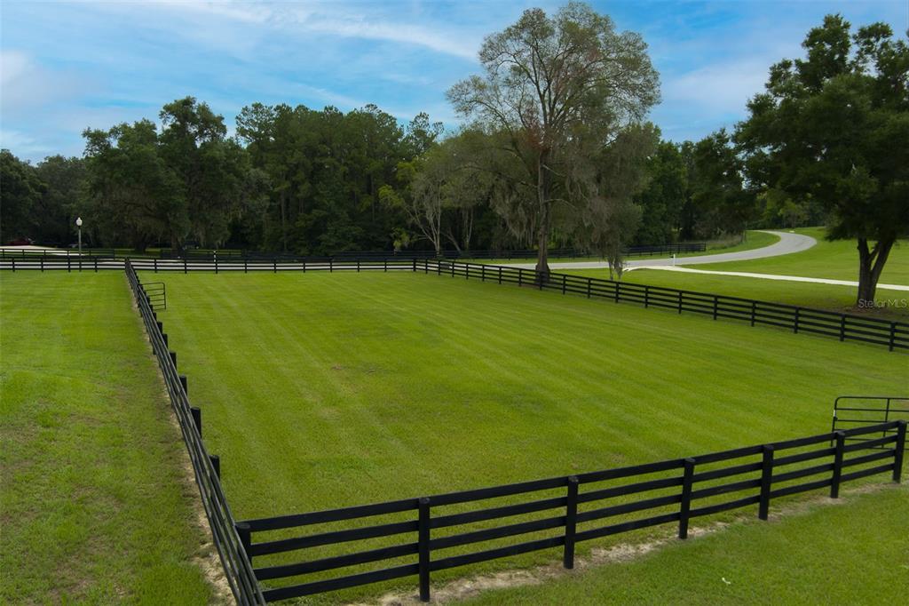 4988 Northwest 101st St Road Ocala, FL 34482 - Photo 28 of 30 a view of a back yard
