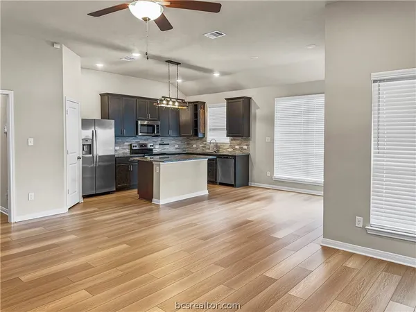 $2,300 | 1971 Chief Street, Bryan, TX 77807