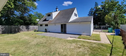 $399,900 | 331 Indian Creek Drive, Levittown, PA 19057