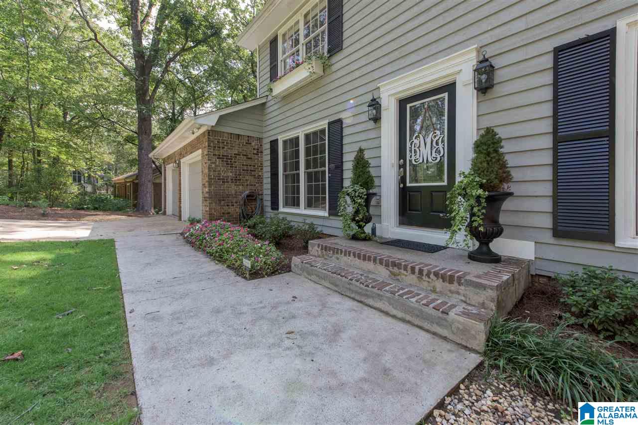 757 Dividing Ridge Drive, Unit 8 Birmingham, AL 35244 - Photo 3 of 44