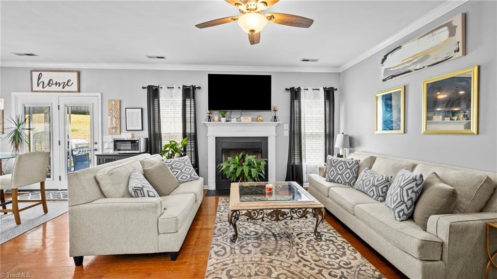 904 Edgewater Road Gibsonville, NC 27249 - Photo 6 of 40