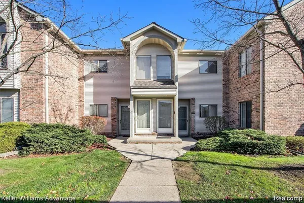 $1,550 | 42672 Lilley Pointe Drive, Canton, MI 48187
