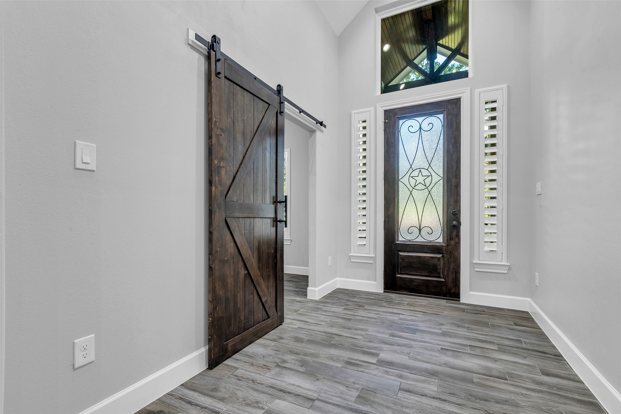 8702 Bronco Lane Waller, TX 77484 - Photo 3 of 25