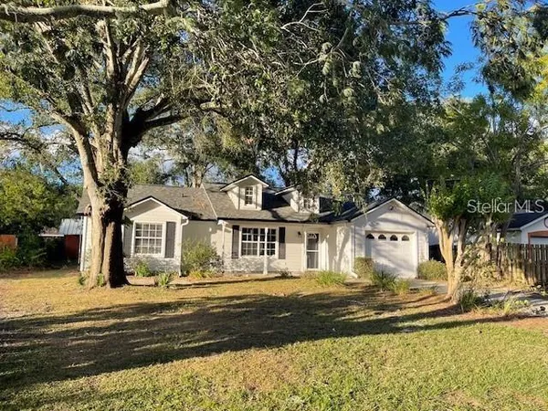 $1,800 | 825 Mary Frank Court, Mount Dora, FL 32757