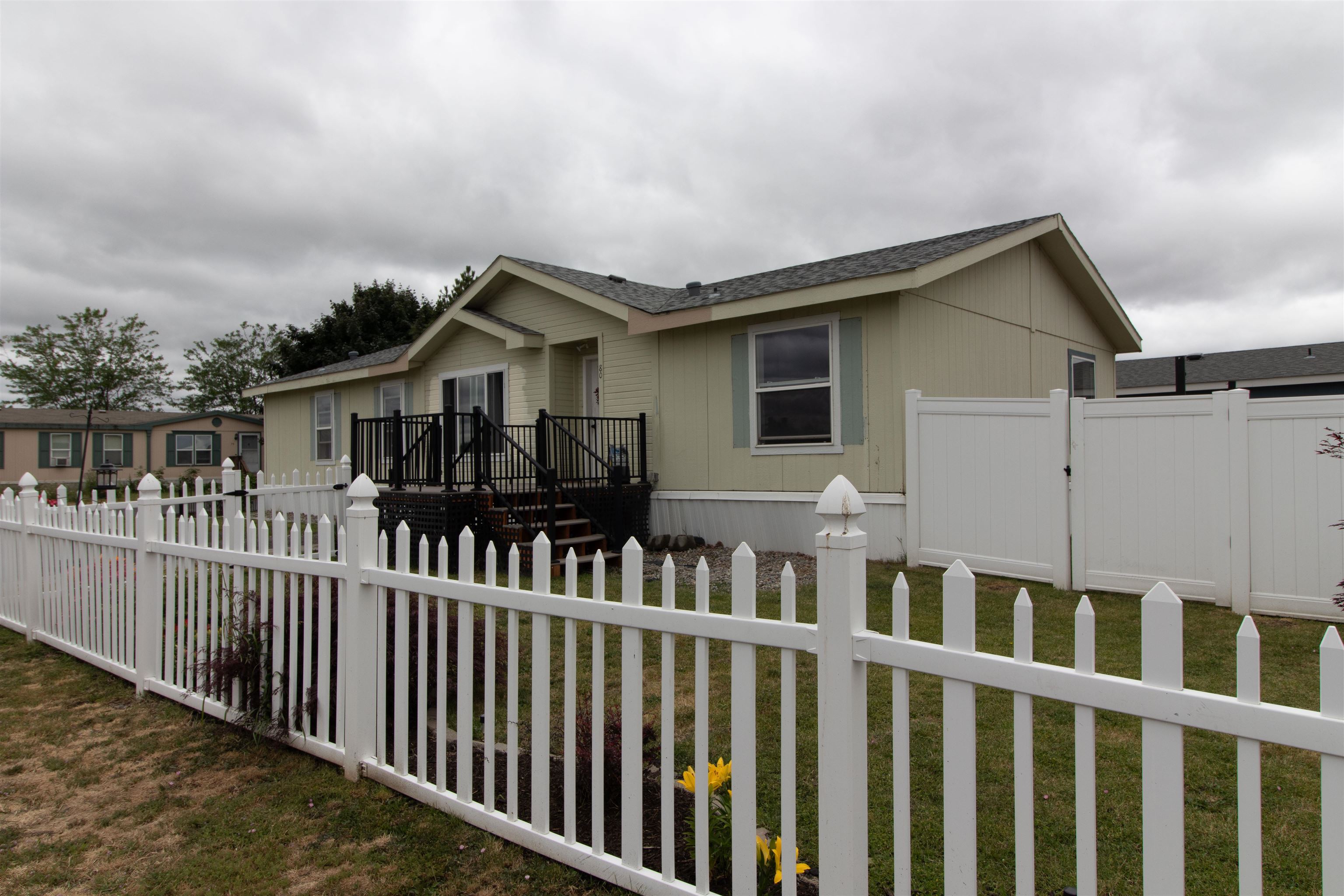 10510 West Richland Road, Unit 80 Cheney, WA 99004 - Photo 8 of 38