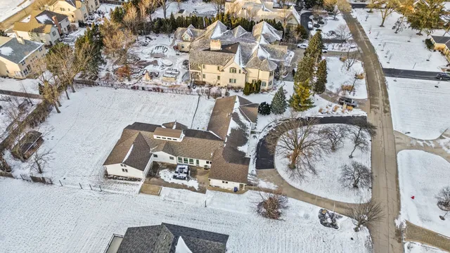 $1,550,000 | 2390 White Oak Drive, Northbrook, IL 60062