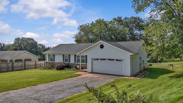 $292,500 | 107 Cauthen Court, Moore, SC 29369