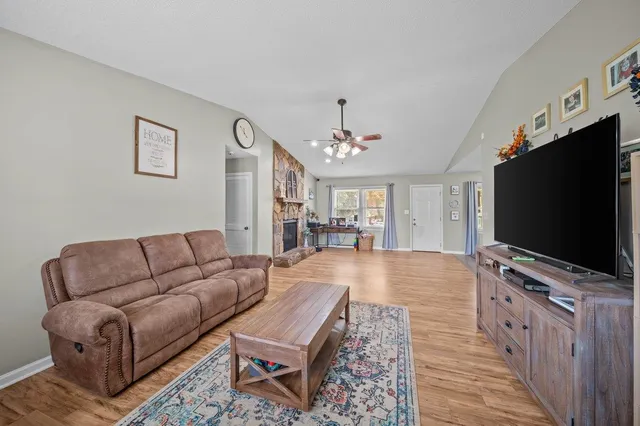 $292,500 | 107 Cauthen Court, Moore, SC 29369