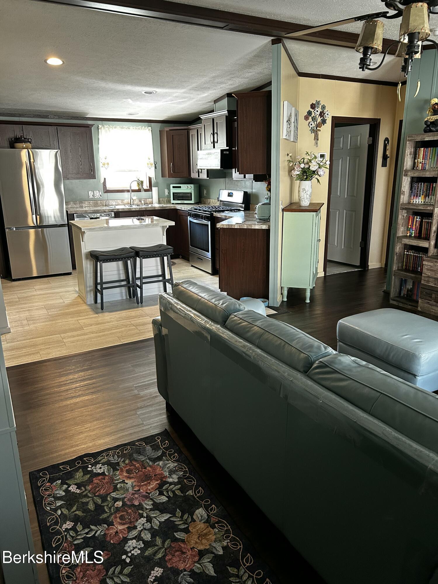 245 Cheshire Road, Unit 63 Pittsfield, MA 01201 - Photo 2 of 22 Entryway