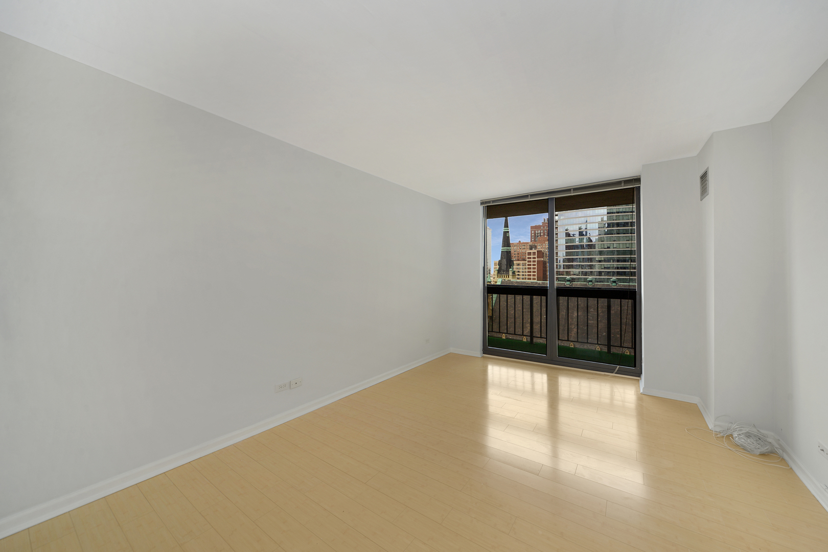 33 West Delaware Place, Unit 10D Chicago, IL 60610 - Photo 10 of 10