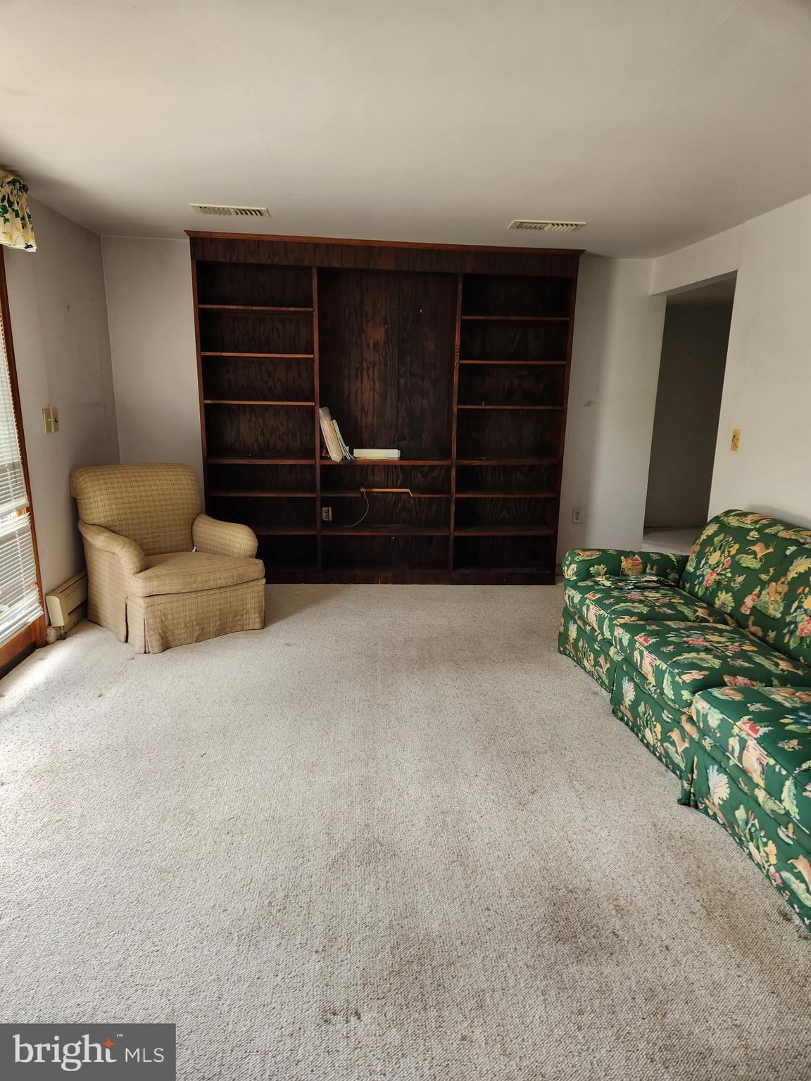 1422 Big Run Road Everett, PA 15537 - Photo 3 of 35 a living room with furniture and a window