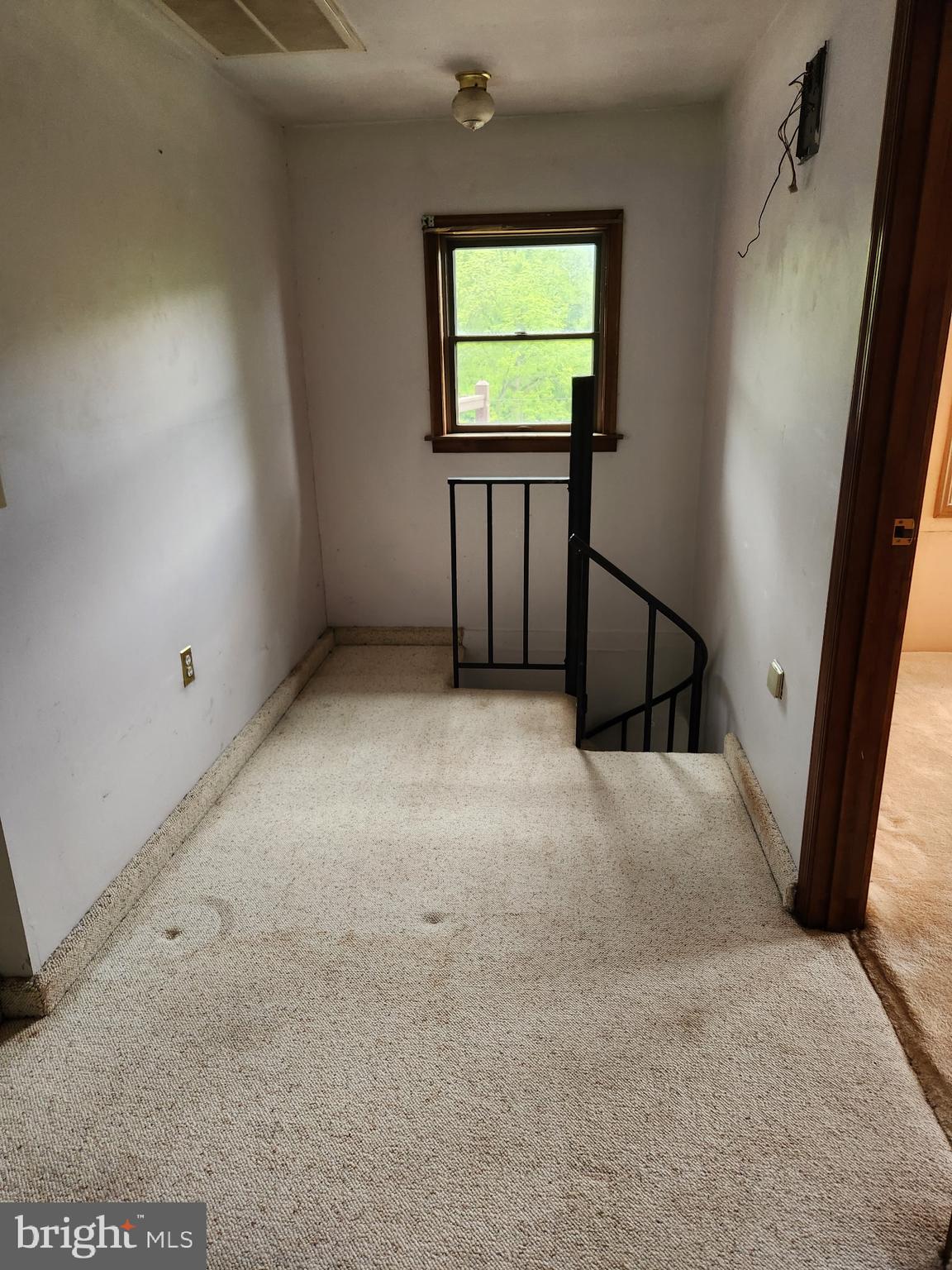1422 Big Run Road Everett, PA 15537 - Photo 9 of 35 a view of room with windows