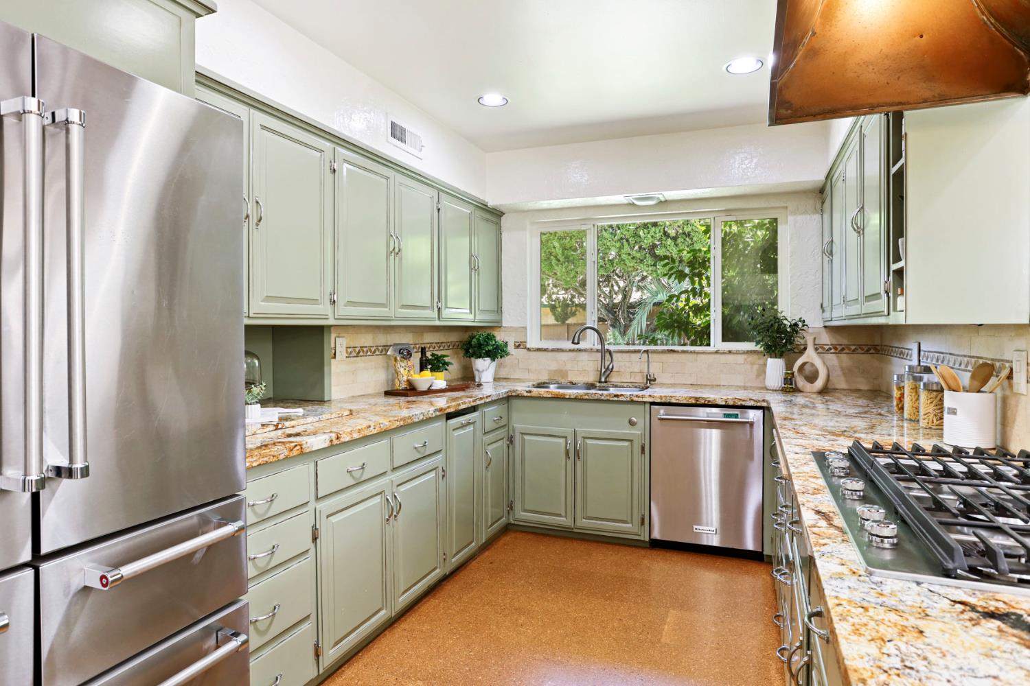 1330 Magnolia Avenue Modesto, CA 95350 - Photo 21 of 73