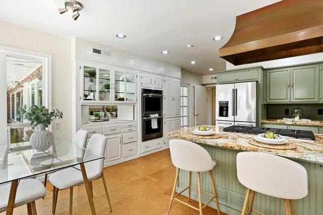 $1,095,000 | 1330 Magnolia Avenue, Modesto, CA 95350