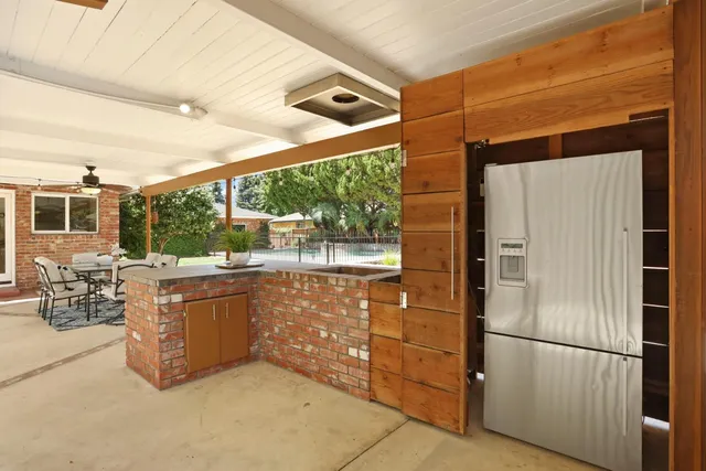 $1,095,000 | 1330 Magnolia Avenue, Modesto, CA 95350