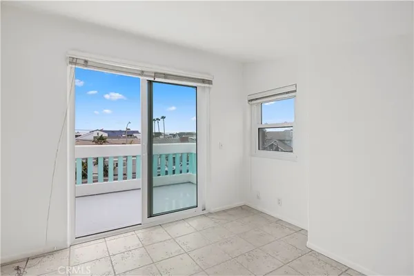 $5,495 | 3008 West Balboa Boulevard, Newport Beach, CA 92663