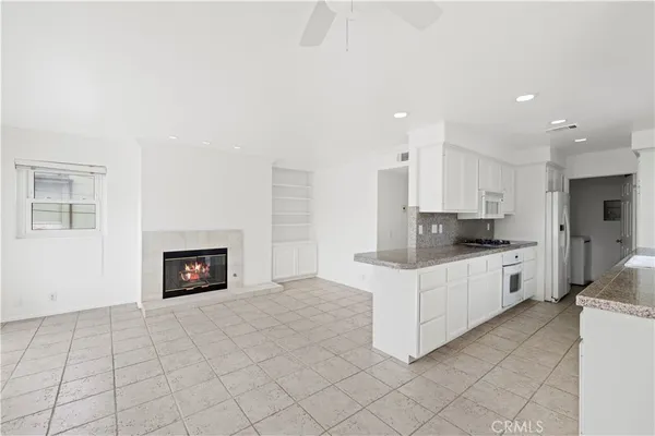 $5,495 | 3008 West Balboa Boulevard, Newport Beach, CA 92663