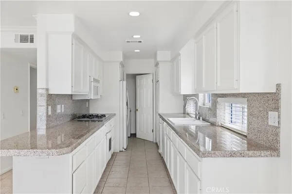 $5,495 | 3008 West Balboa Boulevard, Newport Beach, CA 92663