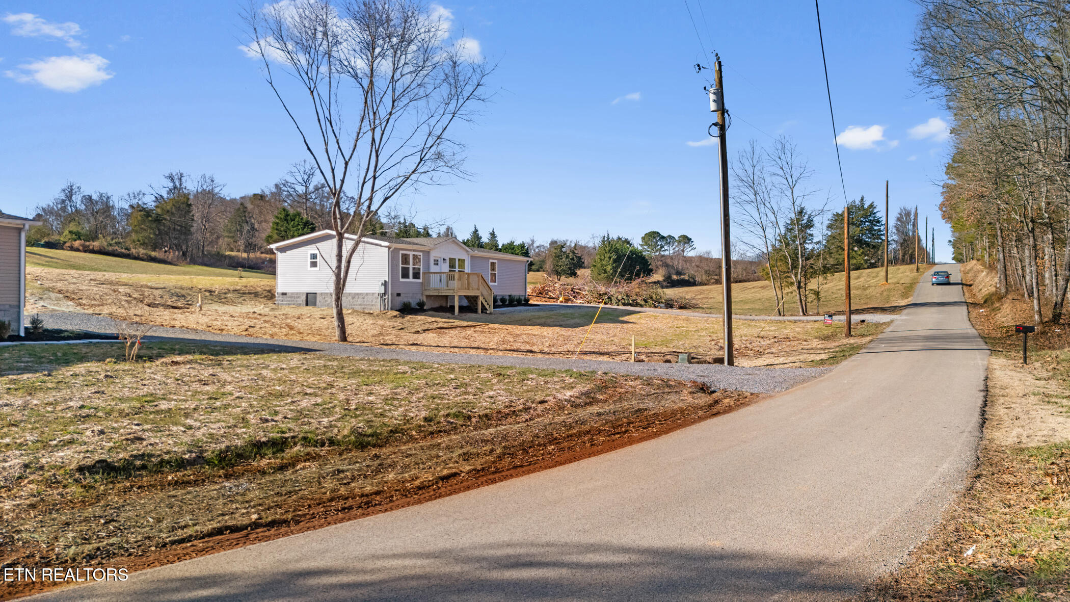 1535 West Wade Road Loudon, TN 37774 - Photo 7 of 32 dji_20251222103902_0409_d