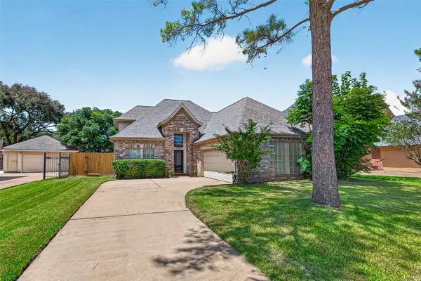 $2,650 | 2922 Cotton Stock Drive, Sugar Land, TX 77479