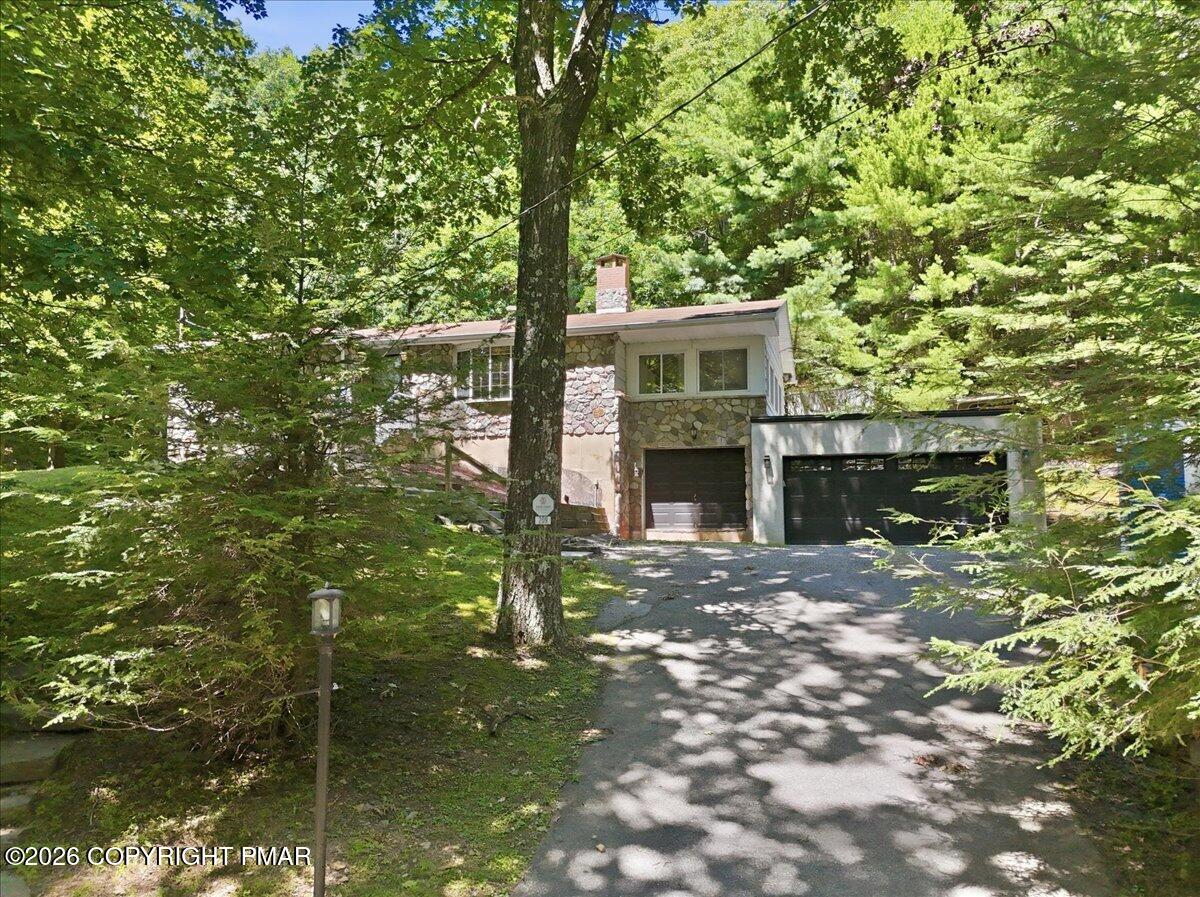 209 Grange Road Mount Pocono, PA 18344 - Photo 4 of 78 street View