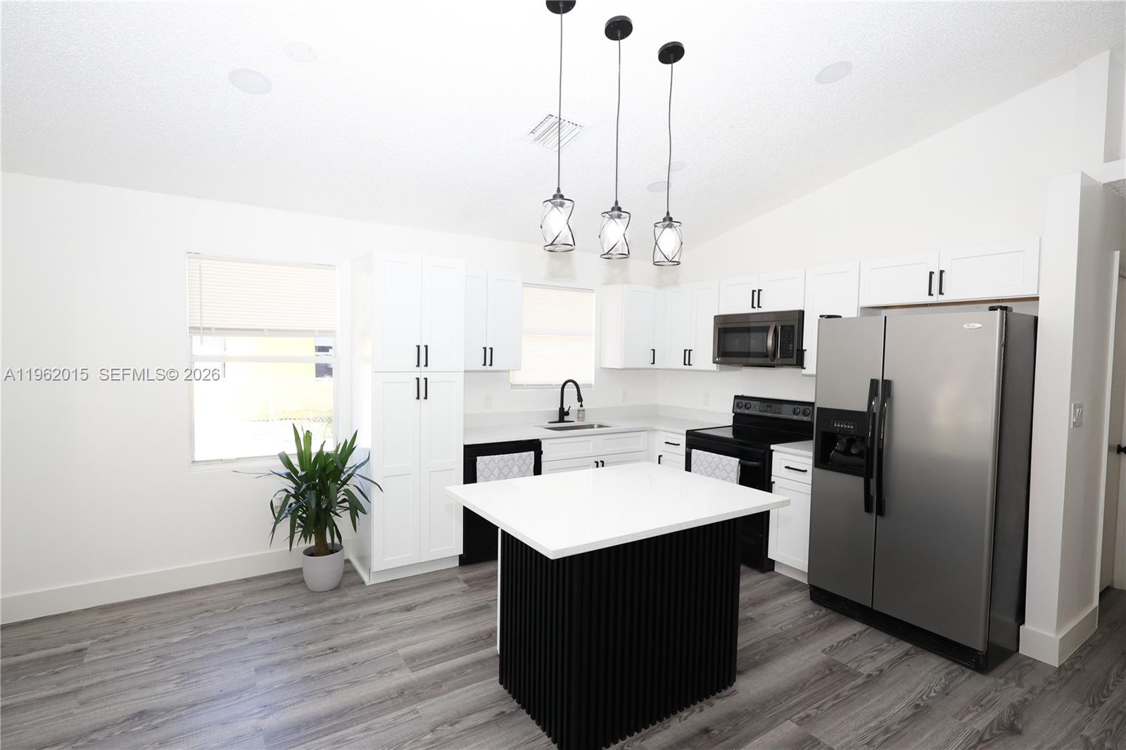 12972 Southwest 245th Street Homestead, FL 33032 - Photo 5 of 32