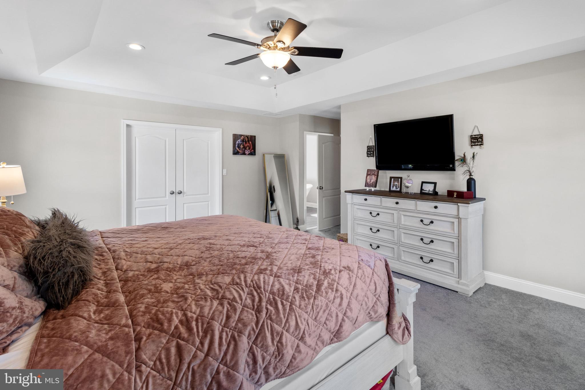 69 Towpath Road Levittown, PA 19056 - Photo 18 of 30