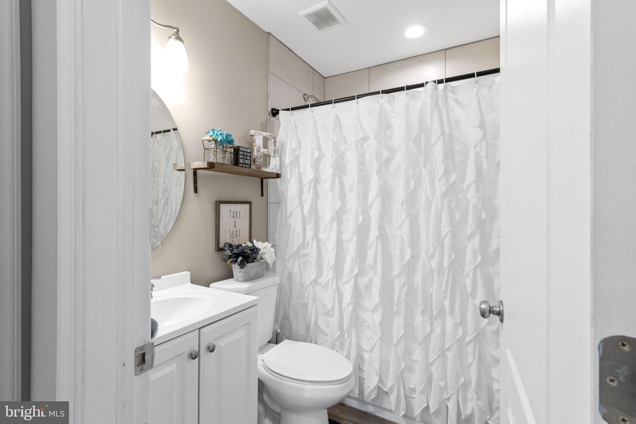 69 Towpath Road Levittown, PA 19056 - Photo 25 of 30