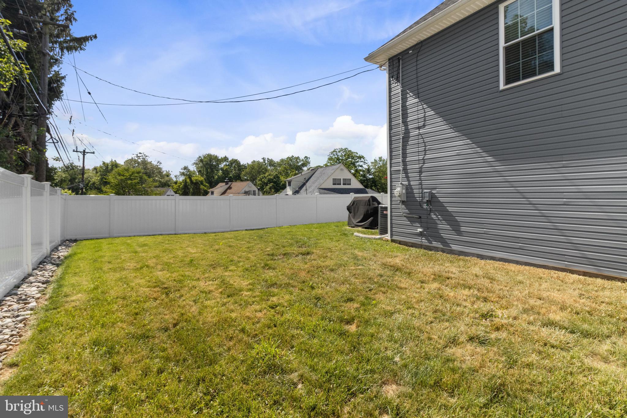 69 Towpath Road Levittown, PA 19056 - Photo 27 of 30