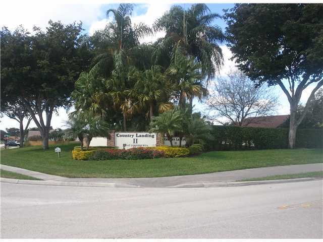 21260 Summertrace Circle Boca Raton, FL 33428 - Photo 16 of 18 a view of a park