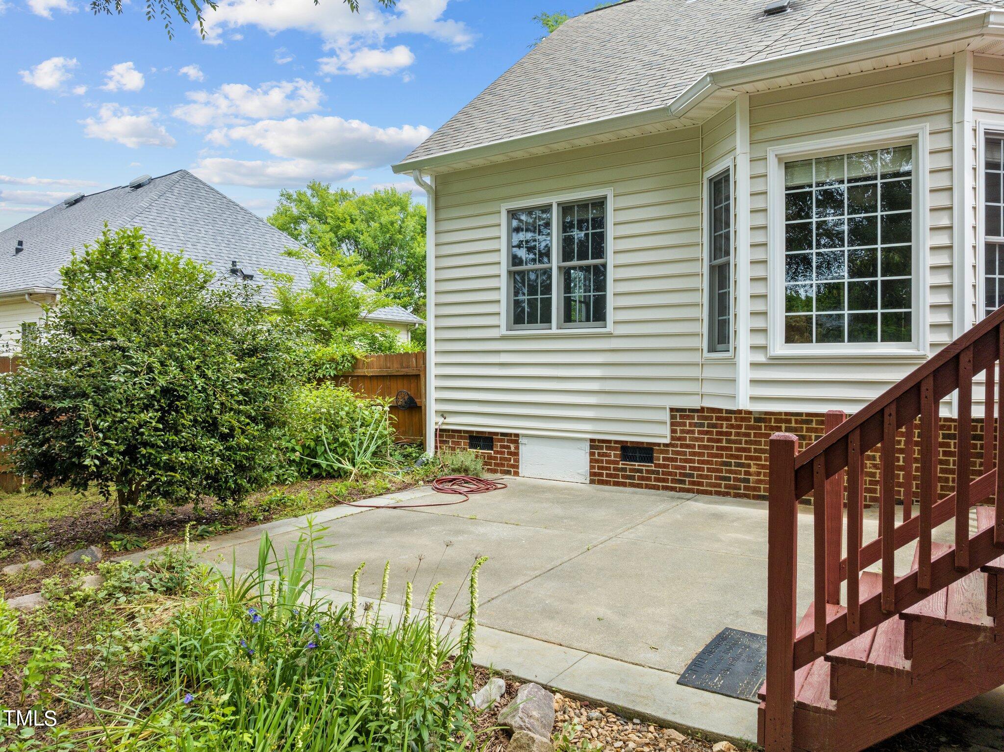 604 Middle Bridge Road Wake Forest, NC 27587 - Photo 34 of 48 a front view of a house with a yard