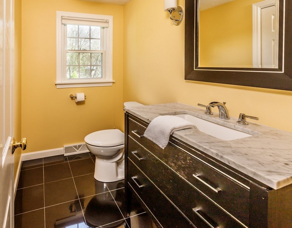 3 Mohawk Circle Westborough, MA 01581 - Photo 22 of 42