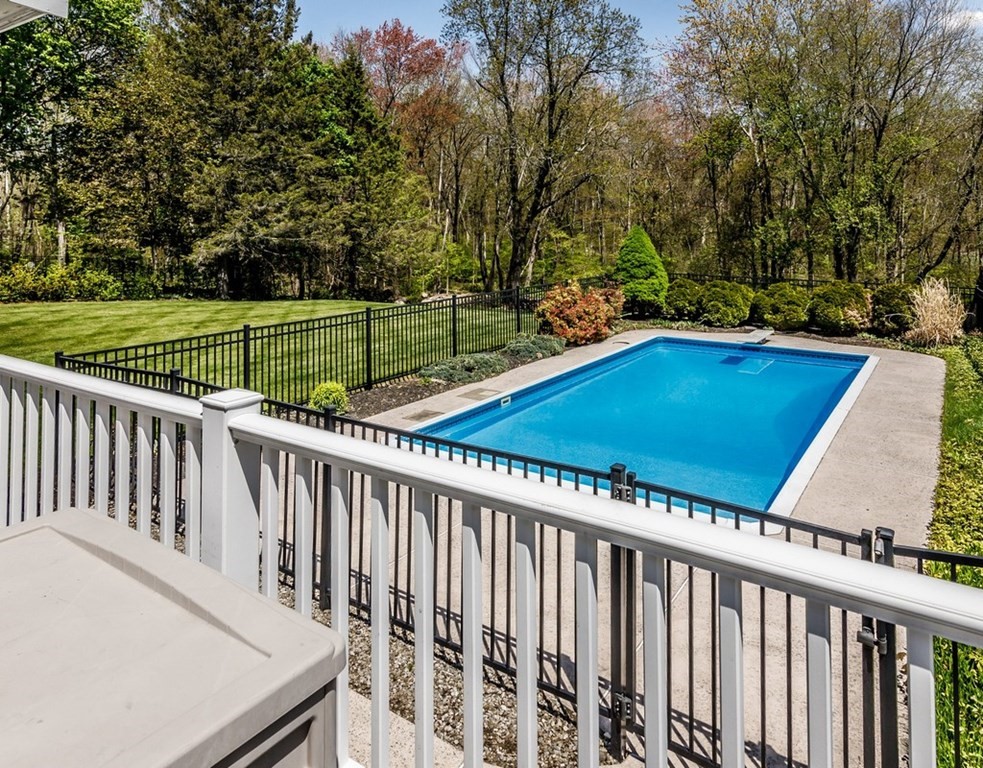 3 Mohawk Circle Westborough, MA 01581 - Photo 38 of 42