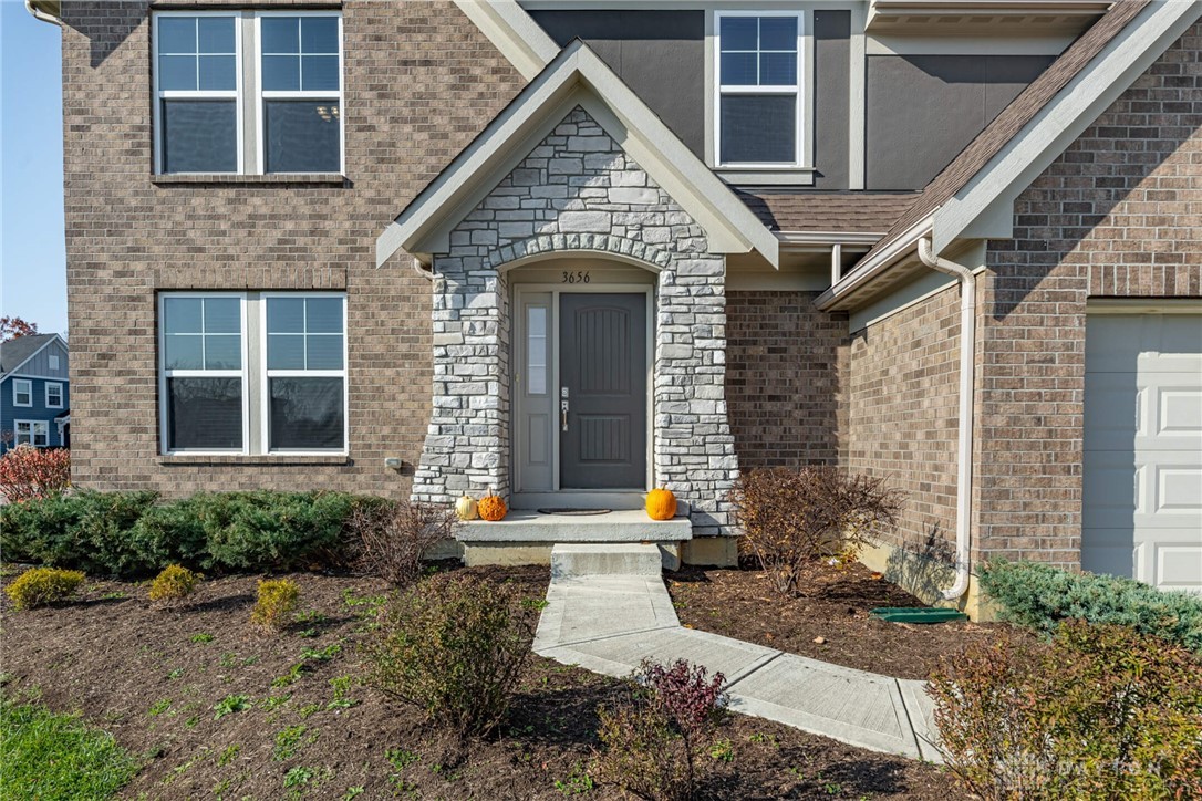 3656 Persimmon Ridge Place Bellbrook, OH 45305 - Photo 3 of 47