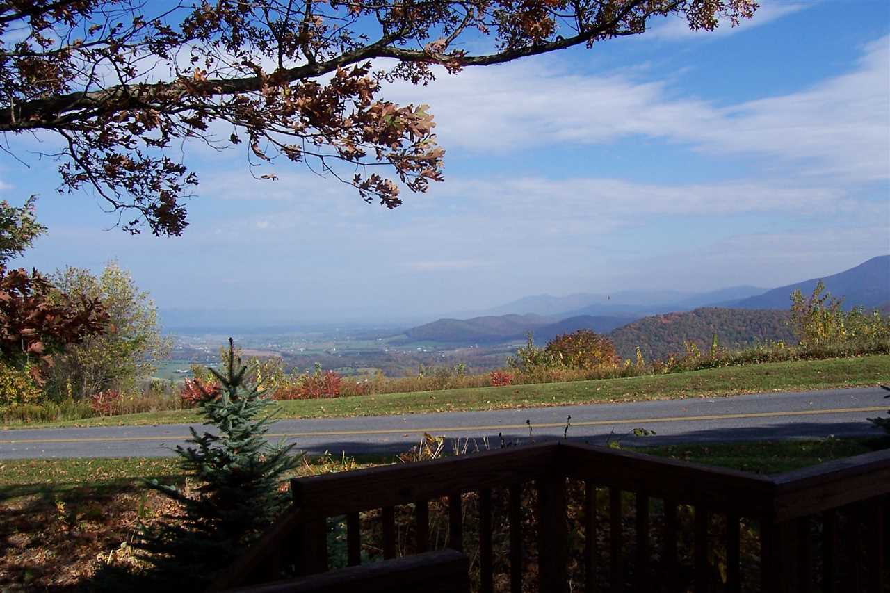 1352 Tanners Ridge Road Stanley, VA 22851 - Photo 4 of 39 Gallery Image 4