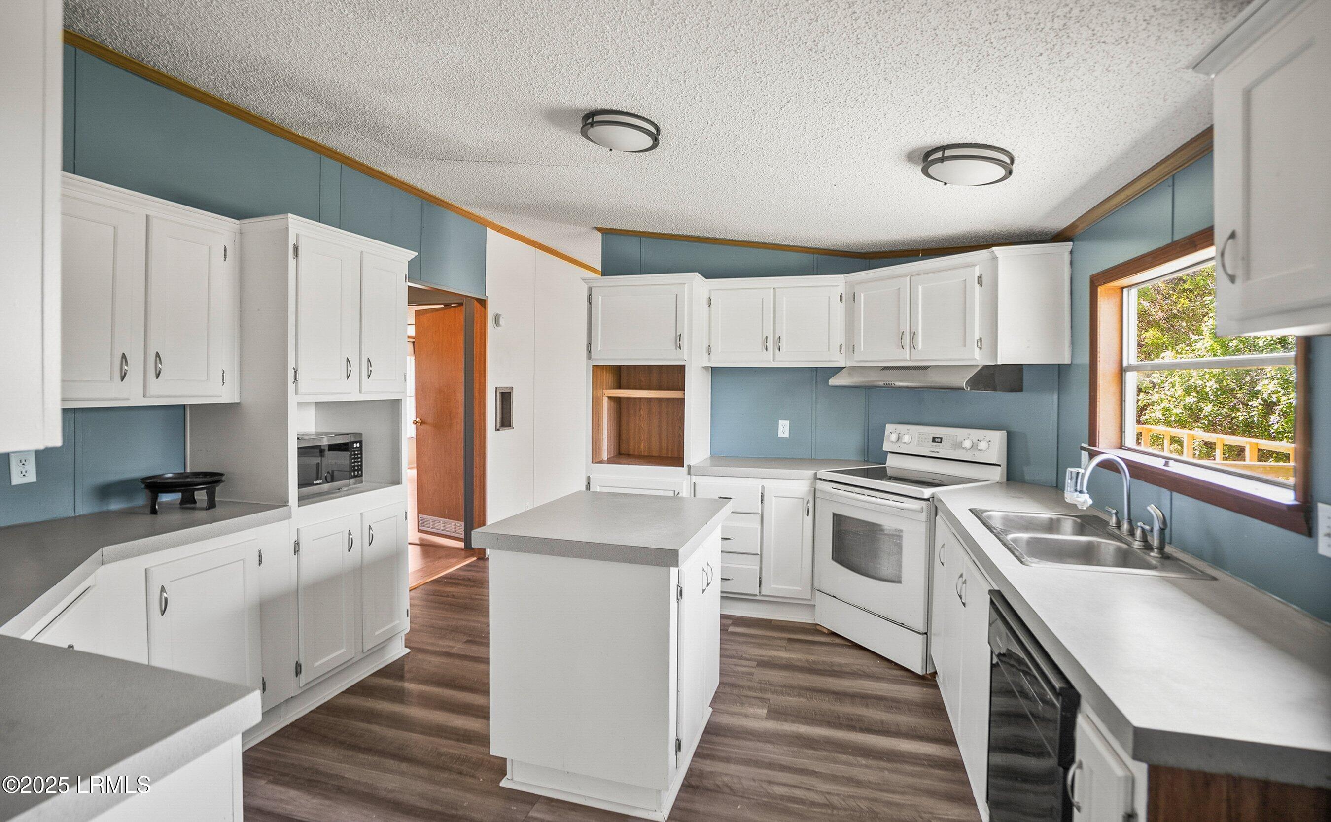 93 Rose Island Road St. Helena Island, SC 29920 - Photo 32 of 44 DSC02250-70.jpg-SMALL