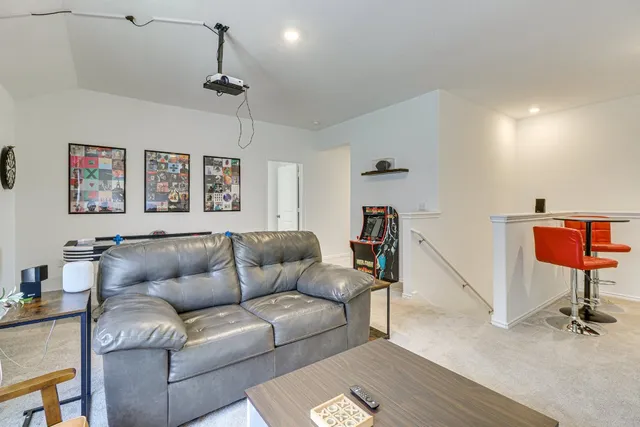 $3,850 | 10701 Steinbeck Drive, Austin, TX 78747