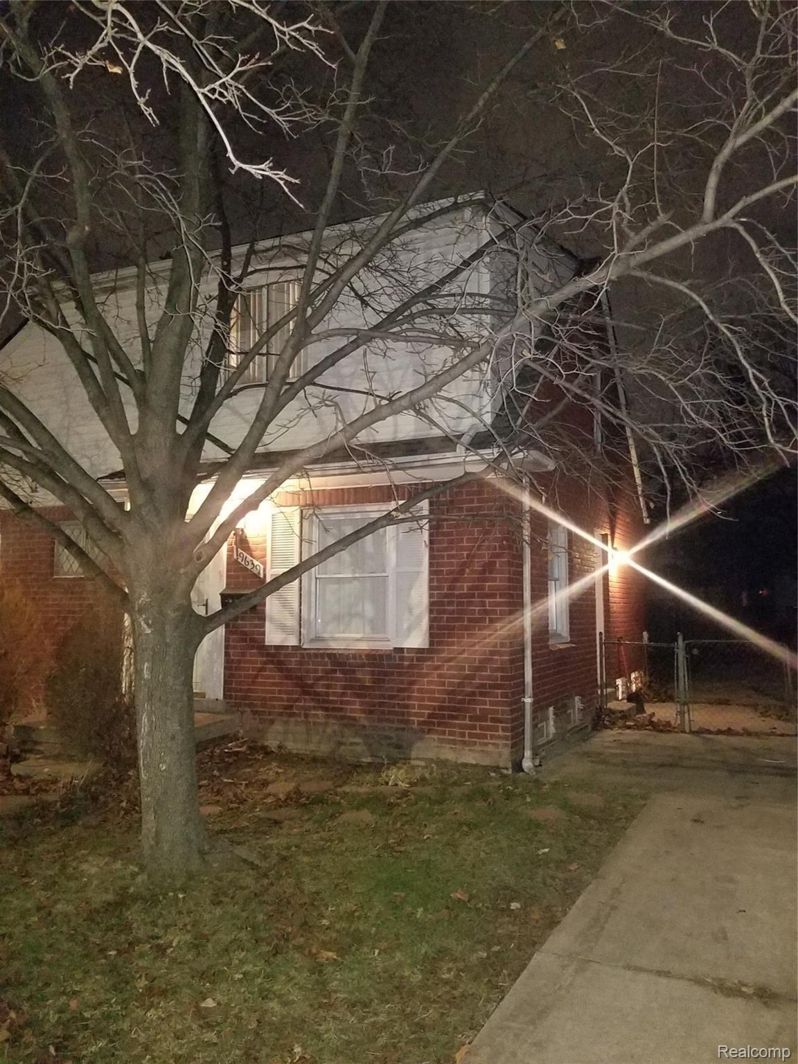 19639 Moross Road Detroit, MI 48224 - Photo 17 of 18 Moross 1.jpg