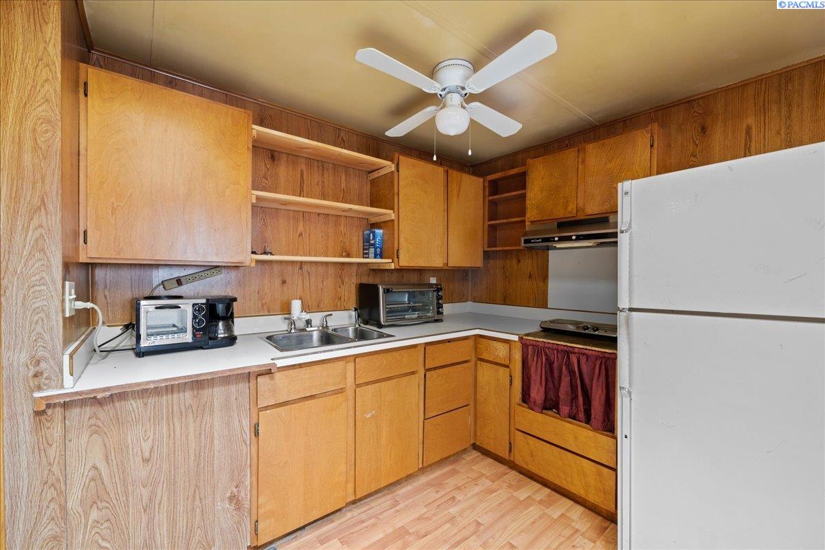 26402 East Ruppert Road Benton City, WA 99320 - Photo 35 of 36 Gallery Image 35